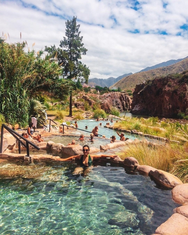MENDOZA CON TERMAS DE CACHEUTA EN ENERO Y FEBRERO
